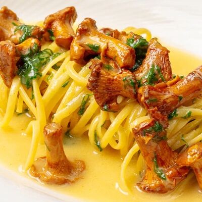 Паста с лисичками в Море на Патриках по цене 1090