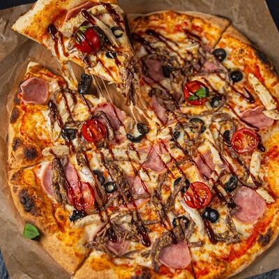 Пицца барбекю в Pro Italia по цене 820 ₽