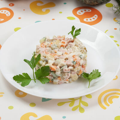 Салат Оливье в Баракат по цене 95 ₽