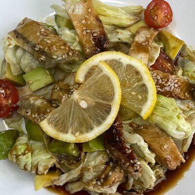 Салат с УгреЁм в Точка еды по цене 469 ₽