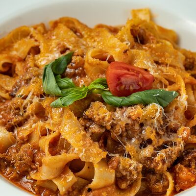 Болоньезе в William Bass по цене 850 ₽