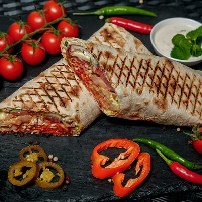 Шаурма XL свиная по-кавказски в Шаурмэн по цене 495 ₽