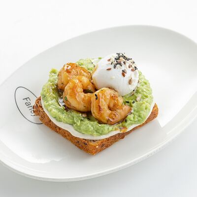 Авокадо тост c яйцом пашот и креветками на безглютеновом хлебе в Nothing Fancy по цене 810 ₽