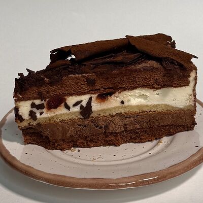 Итальянский торт Черный лес в Do.bro coffee по цене 585 ₽