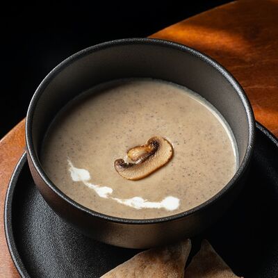 Крем-суп из шампиньонов в Густо & Пряно по цене 428 ₽