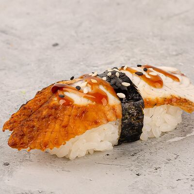 Суши с угрем в Японцы по цене 280 ₽
