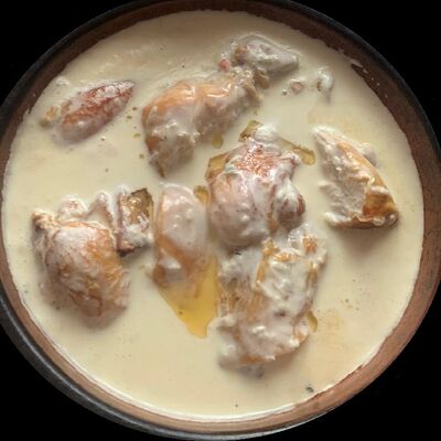 Чкмерули из табака в сливочно-чесночном соусев Тбилиси по цене 1199 ₽