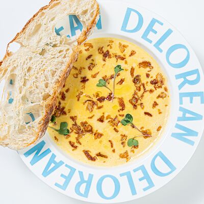 Копченый сырный крем-суп в Delorean по цене 415 ₽