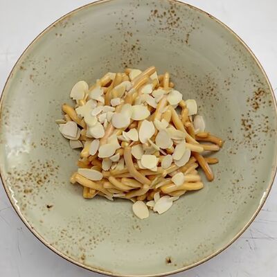 Чак-чак со сгущенкой в УЗБЕЧКА N1 по цене 2686 ₸