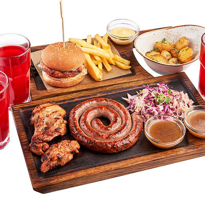 Сет Папа Мама Я на 3 в ИТЛЕ Стейк-кафе Halal по цене 1900