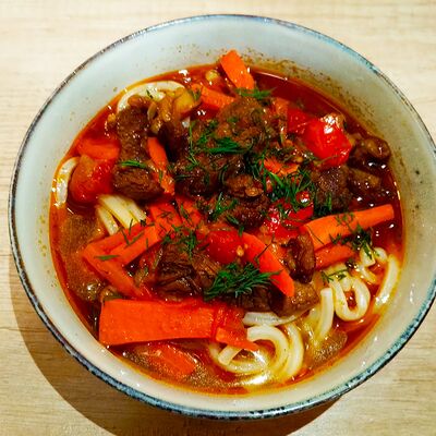 Лагман с телятиной в Papa Hop по цене 460 ₽