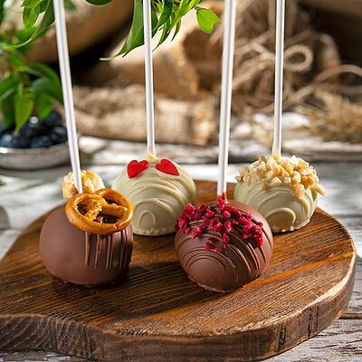 Пирожное Кейк-Попс в Пиросетия Осетинские пироги по цене 140 ₽