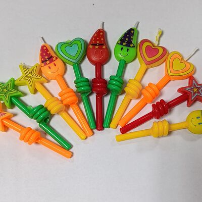 Свеча средняяв Доставляем радость на дом! по цене 120 ₽