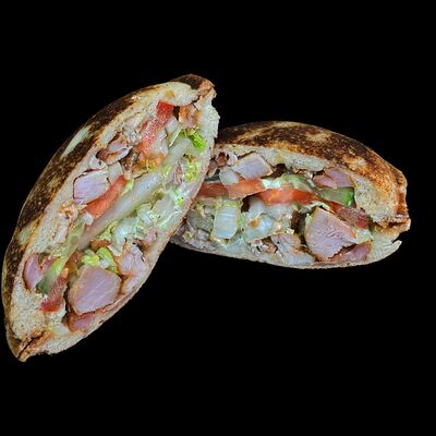 Grand сэндвич с курицей в Grand шаурма по цене 320 ₽