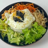 Бибимпаб с курицей в Kuksu korea cafe