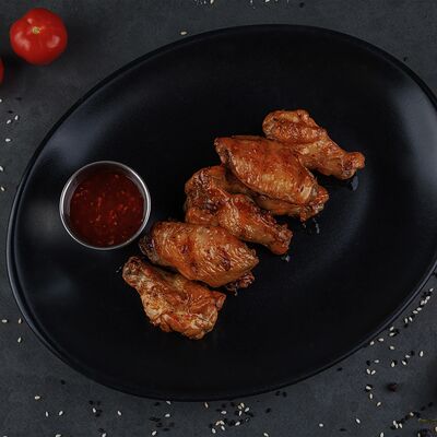 Куриные крылья на гриле в соусе сладкий чили в Руки ВВерх! Бар по цене 750 ₽