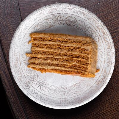 Медовик в Ели Сацебели по цене 710 ₽