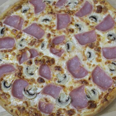 Ветчина и грибыв Sushi Kiosk по цене 950 ₽