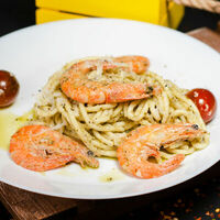 Паста фисташковое песто с креветками в Pausa Caffe