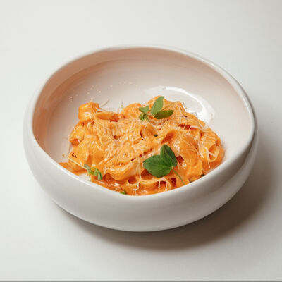 Паста с креветками и кальмаром в Сны любимого кота по цене 780 ₽