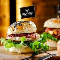 Какая цыпа в Momoo