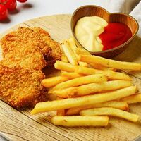 Куриные наггетсы с картофелем фри в Галата