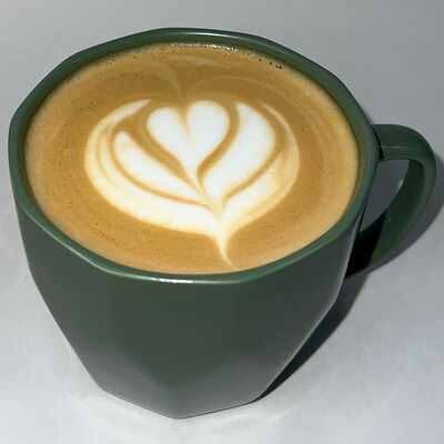 Флэт уайт в Сахар по цене 290 ₽