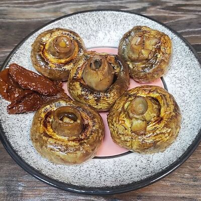 Шампиньоны запеченныев Изуми по цене 555 ₽