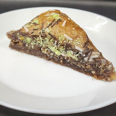 Пахлава трех угольник Шоколадный в Мангал Хаус по цене 95 ₽