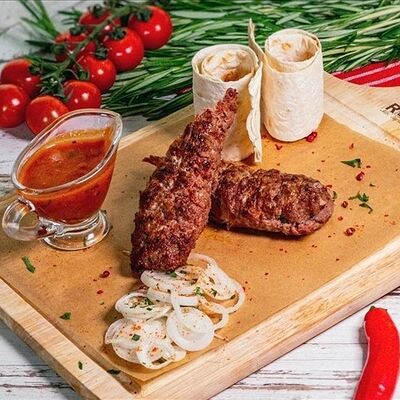 Люля-кебаб микс на углях160г в Грузинская история №1 по цене 880 ₽