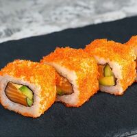 Калифорния с лососем в Casa Mia Халва Тсуру