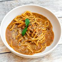 Спагетти болоньезе в VINO e CUCINA