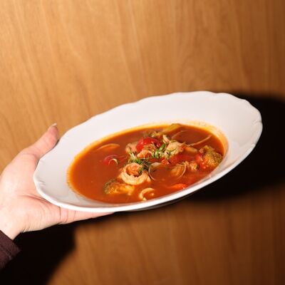 Буйабес с морепродуктами и вонголе в Луи по цене 880 ₽