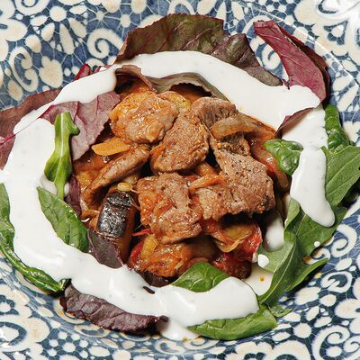 Салат с обжареной бараниной в Зун-Зан по цене 790 ₽