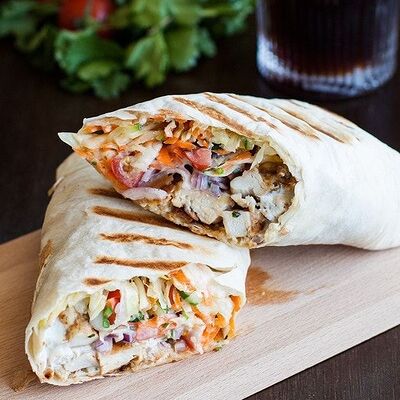 Шаурма в тонком лаваше в Призма по цене 379 ₽