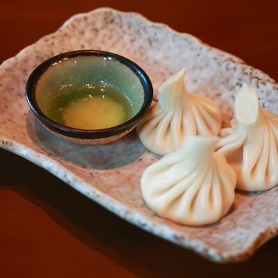 Хинкали с надуги в МЕГРЕЛИ по цене 480 ₽