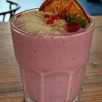 Смузи Черная смородина-цитрус в Кофе и Вафли по цене 450 ₽