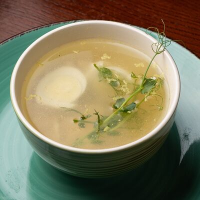 Бульон куриный с яйцом в Ноев Ковчег по цене 320 ₽