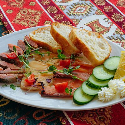 Ассорти рыбное в Багратиони по цене 2655 ₽