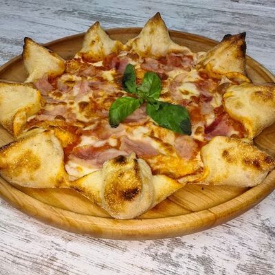 Пицца Гагарин в ПиццаВафли по цене 940 ₽