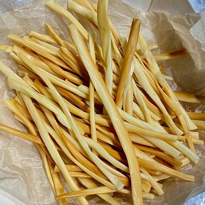 Сыр копчёный соломкойв BEERFOLIO по цене 170 ₽