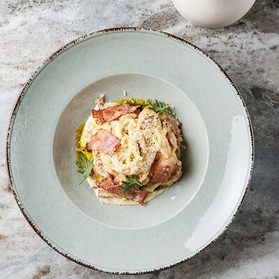 Паста Карбонара в Альбатрос по цене 720 ₽