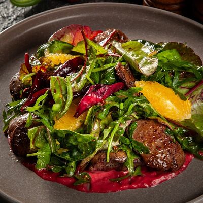 Теплый салат с куриной печенью в Ozyurt по цене 575