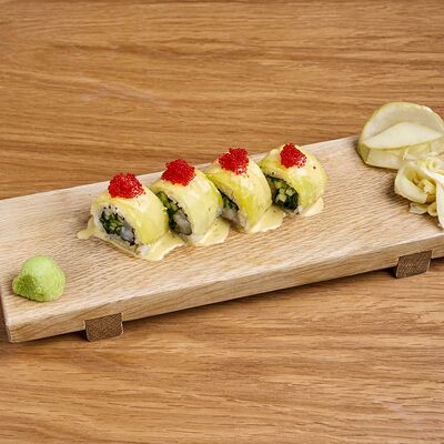 Ролл с креветкой и манго 4 шт в Клёво по цене 600 ₽