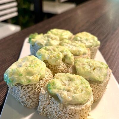 Ролл Окаяма в Икра по цене 480 ₽