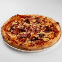 Пицца BBQ в PINTA Bar & Grill