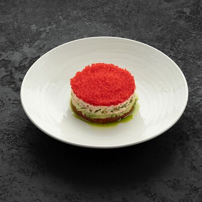 Мимоза с камчатским крабом и икрой тобико в Асъядор по цене 950 ₽