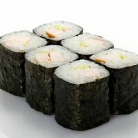 Ролл с копчёной курицей и салатом в Бандзай sushi