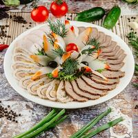Мясное ассорти в Араз Палас