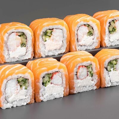 Ролл Филадельфия с крабом в Tao Sushi Lab по цене 1250 ₽